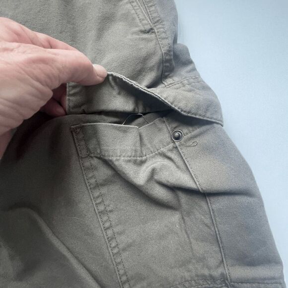 Chaps Tan Cargo Shorts, Size 34 - Picture 8 of 12